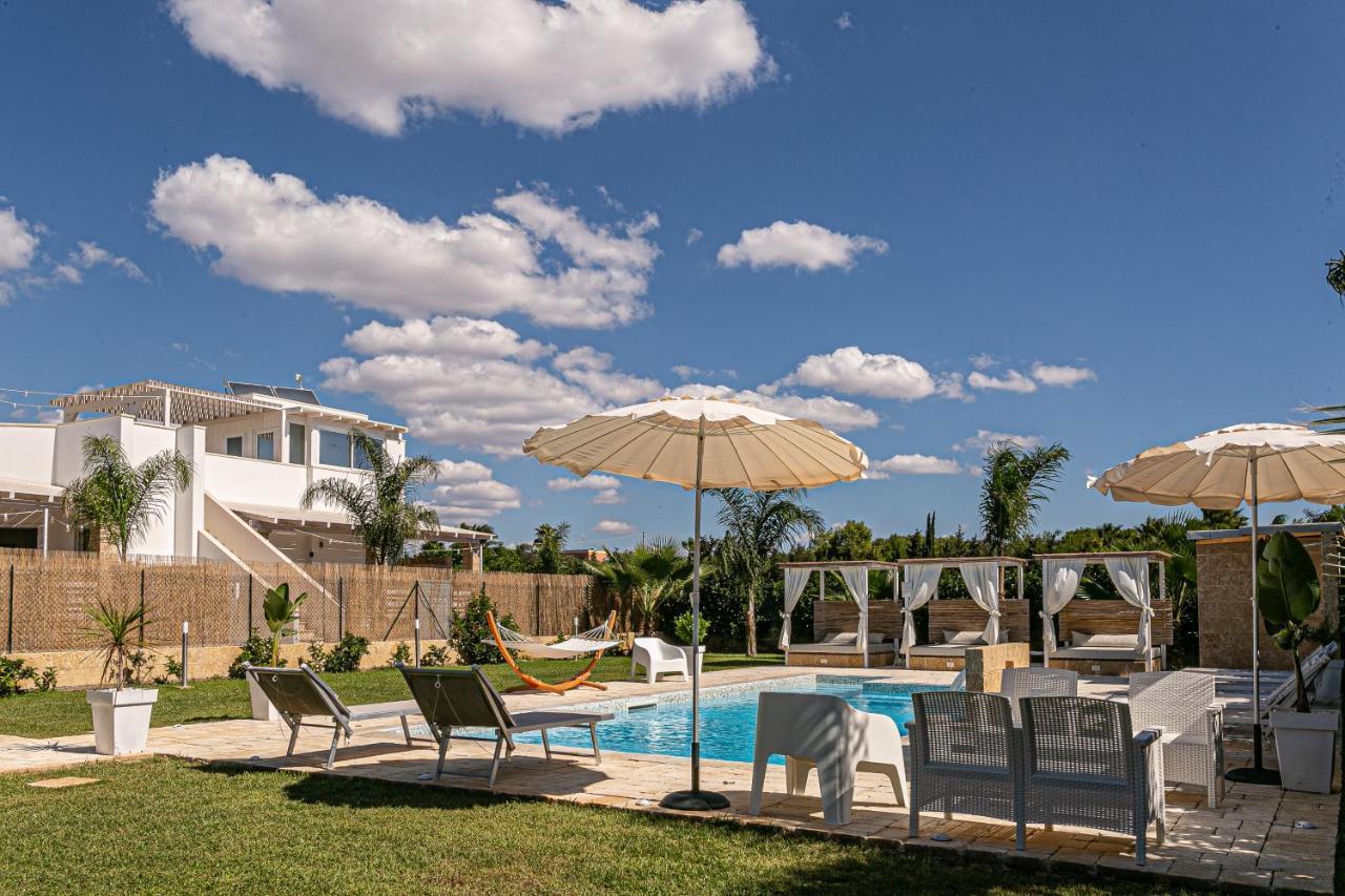 Resort Almaredamarra Con Piscina E Idromassaggio Sul Mare Torre San Giovanni Ugento Exteriör bild