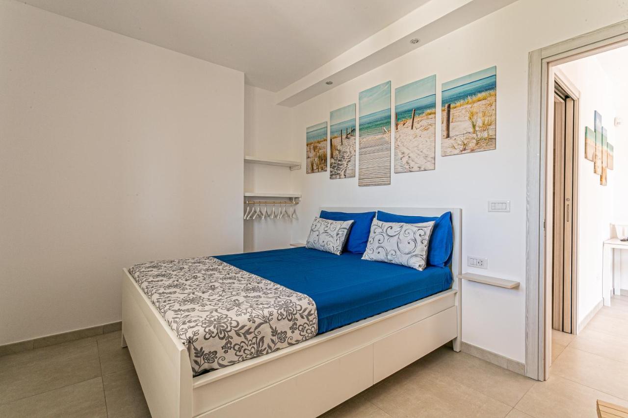 Resort Almaredamarra Con Piscina E Idromassaggio Sul Mare Torre San Giovanni Ugento Exteriör bild