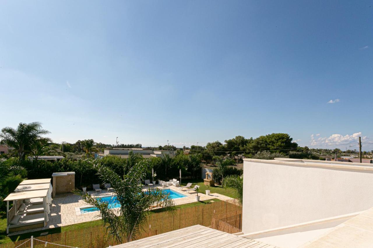 Resort Almaredamarra Con Piscina E Idromassaggio Sul Mare Torre San Giovanni Ugento Exteriör bild