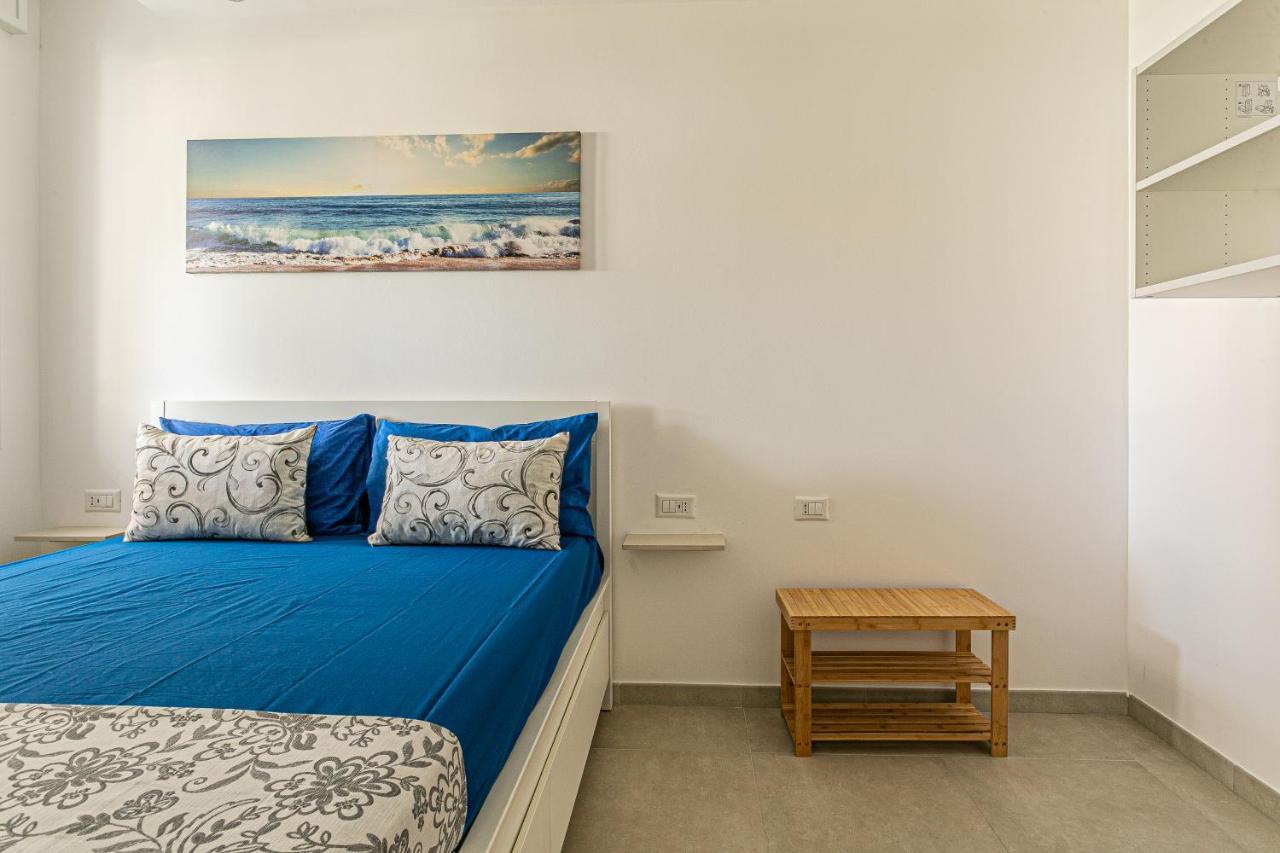 Resort Almaredamarra Con Piscina E Idromassaggio Sul Mare Torre San Giovanni Ugento Exteriör bild
