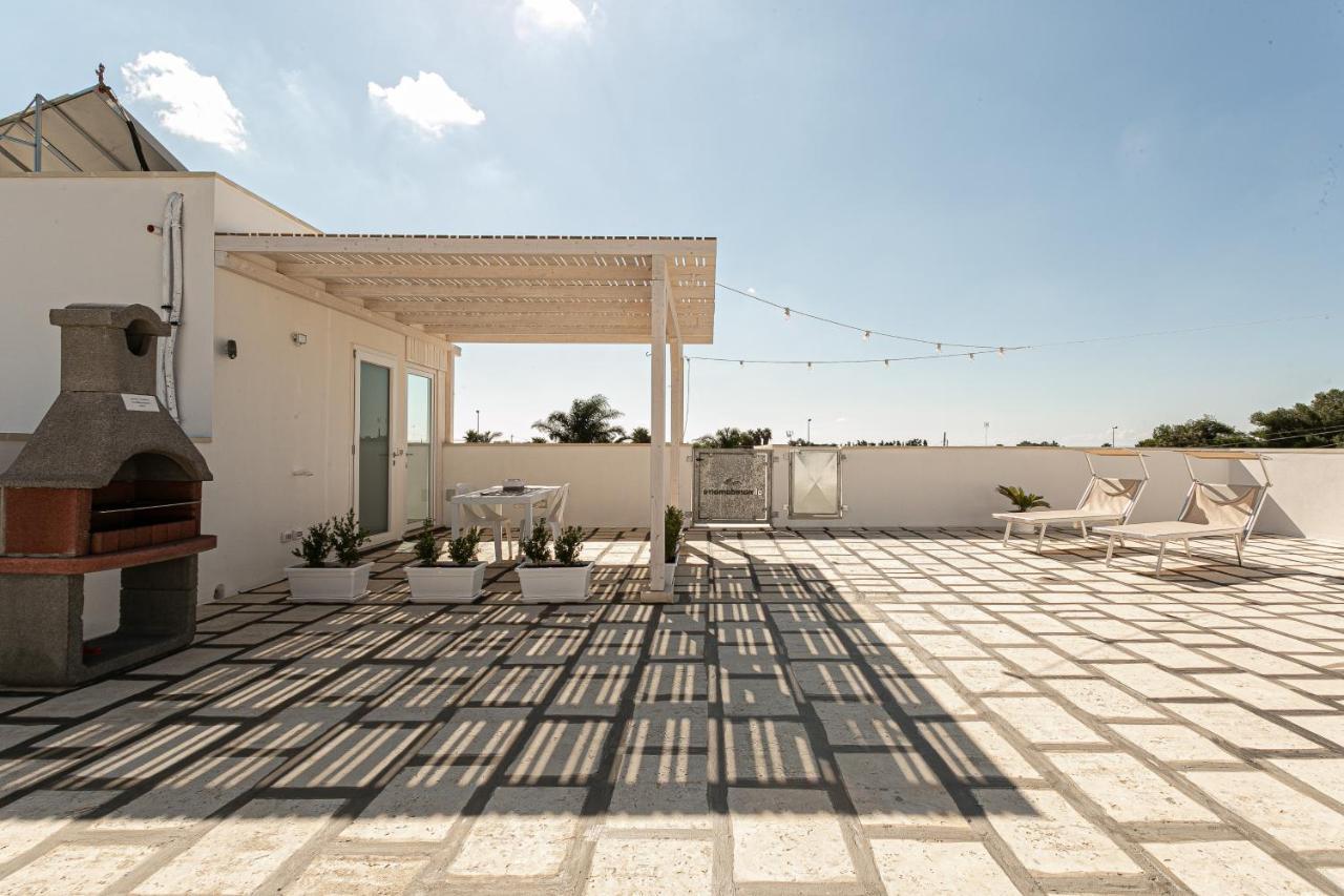 Resort Almaredamarra Con Piscina E Idromassaggio Sul Mare Torre San Giovanni Ugento Exteriör bild