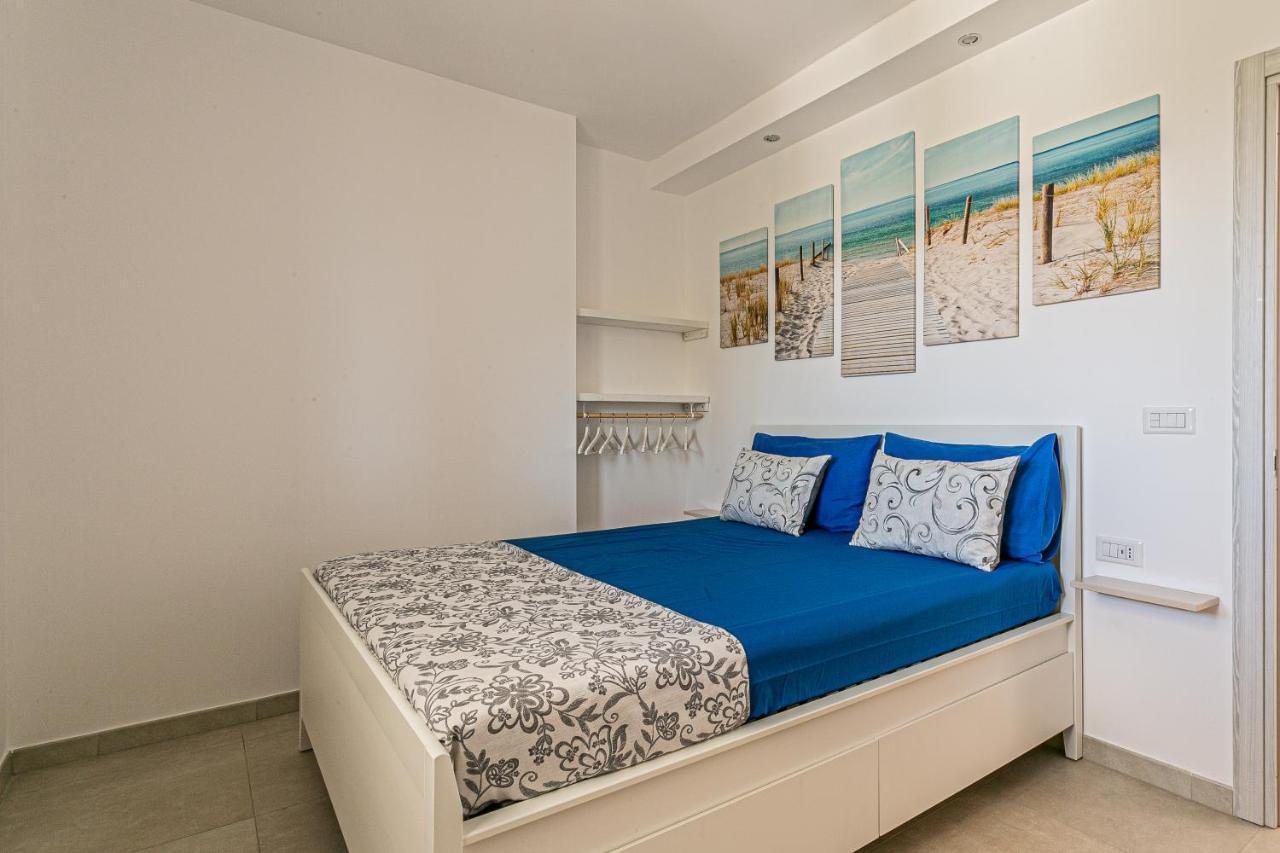 Resort Almaredamarra Con Piscina E Idromassaggio Sul Mare Torre San Giovanni Ugento Exteriör bild